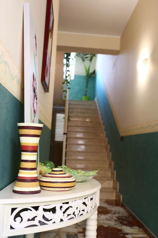 Il Giardino Delle Calendule B&B Solarino エクステリア 写真