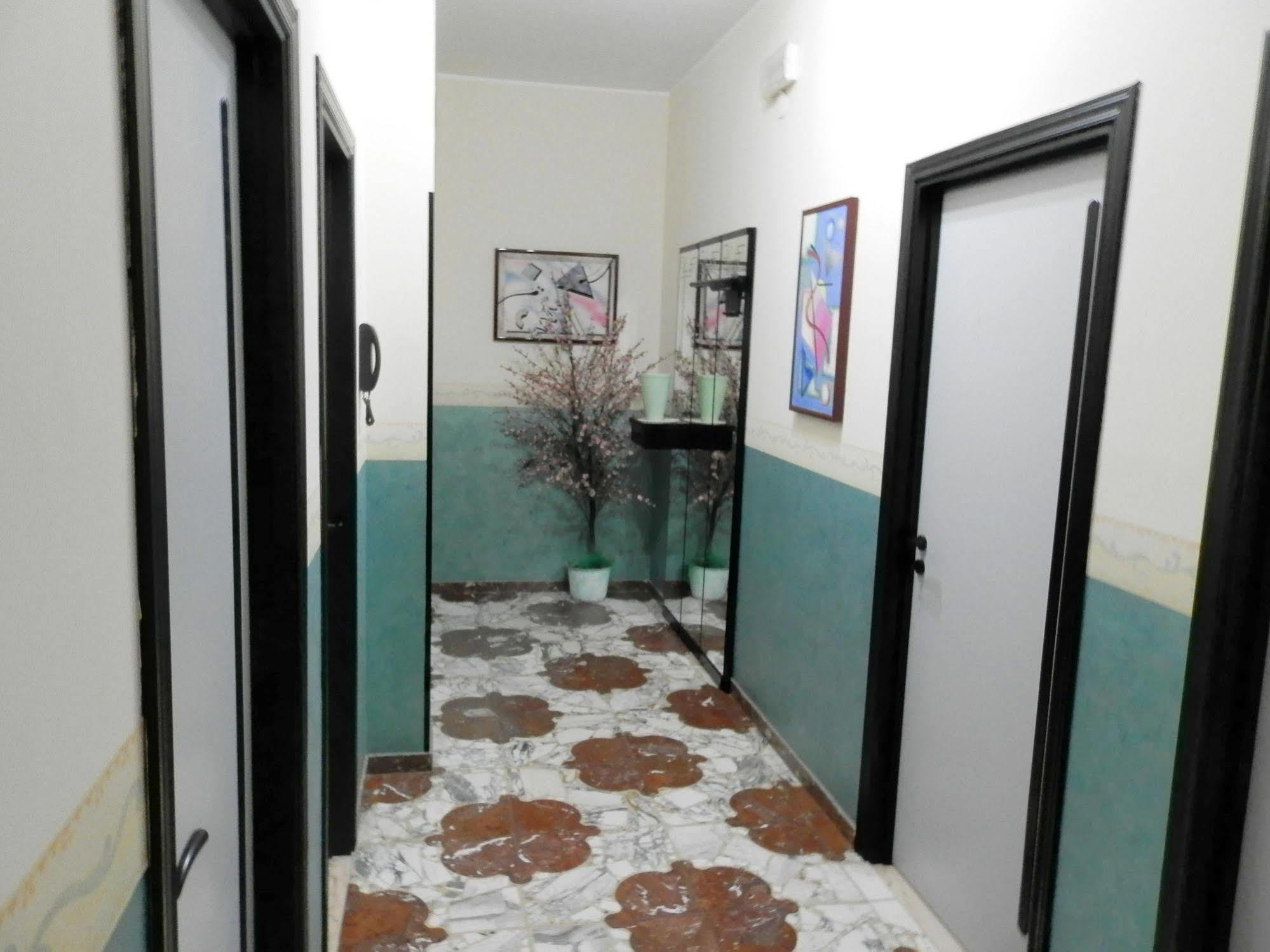 Il Giardino Delle Calendule B&B Solarino エクステリア 写真